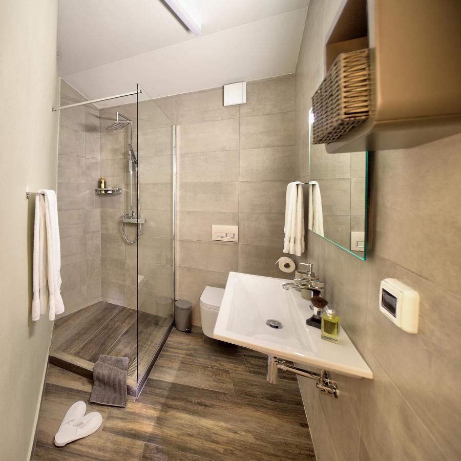 Aldila Art Rooms, Apartment And Vacation House Smartno Kültér fotó